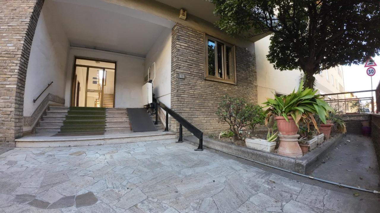 Urban Center II Easy Parking Near Tram Apartment Firenze Bagian luar foto